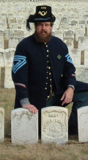2005 Edward Grave.jpg
